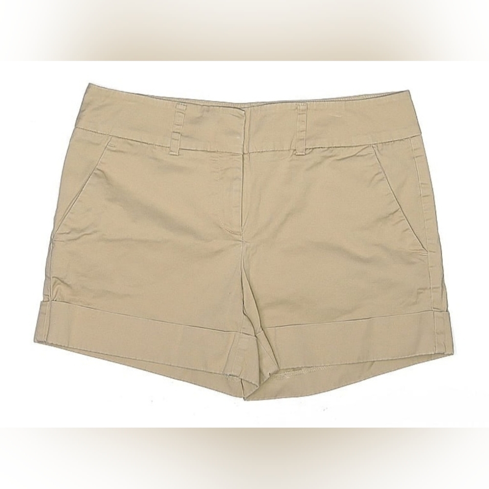 7th Avenue Design Studio New York & Company Khaki shorts SIZE:8
